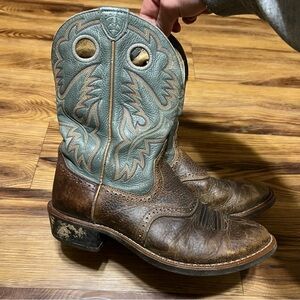 Women’s Ariat Boots Size 8.5b